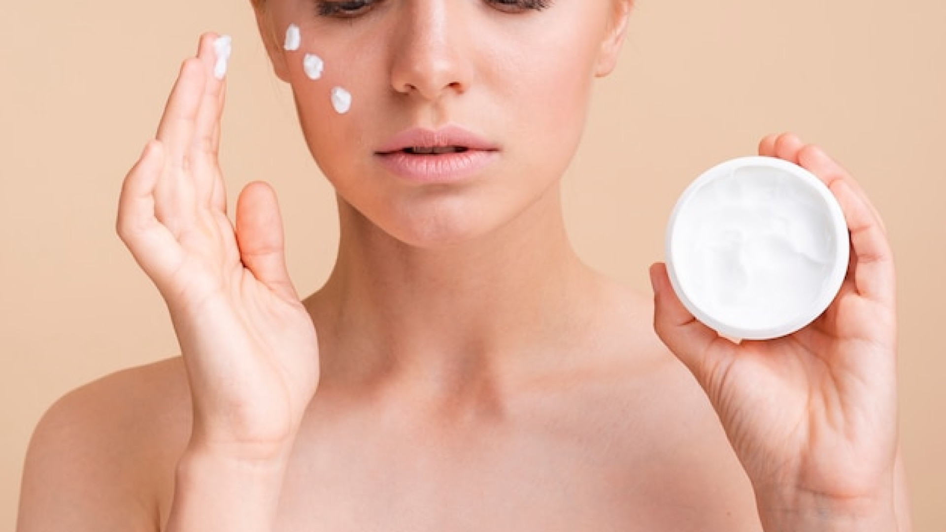 Comment intégrer un soin anti-âge dans sa routine quotidienne ?